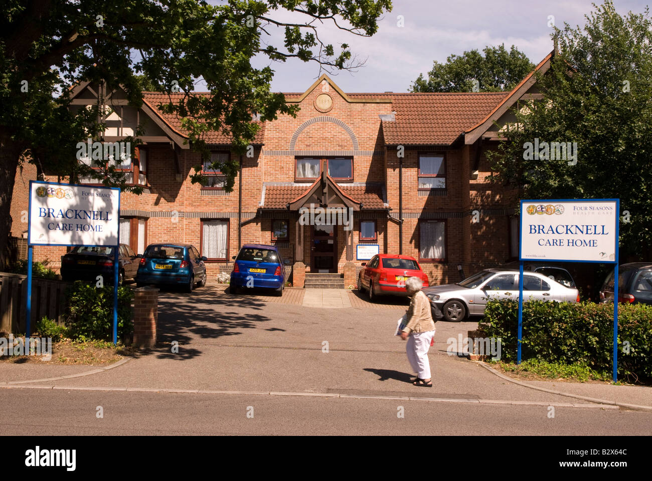 Exterior view of Four Seasons Care Home, Bracknell, Berkshire, UK Stock