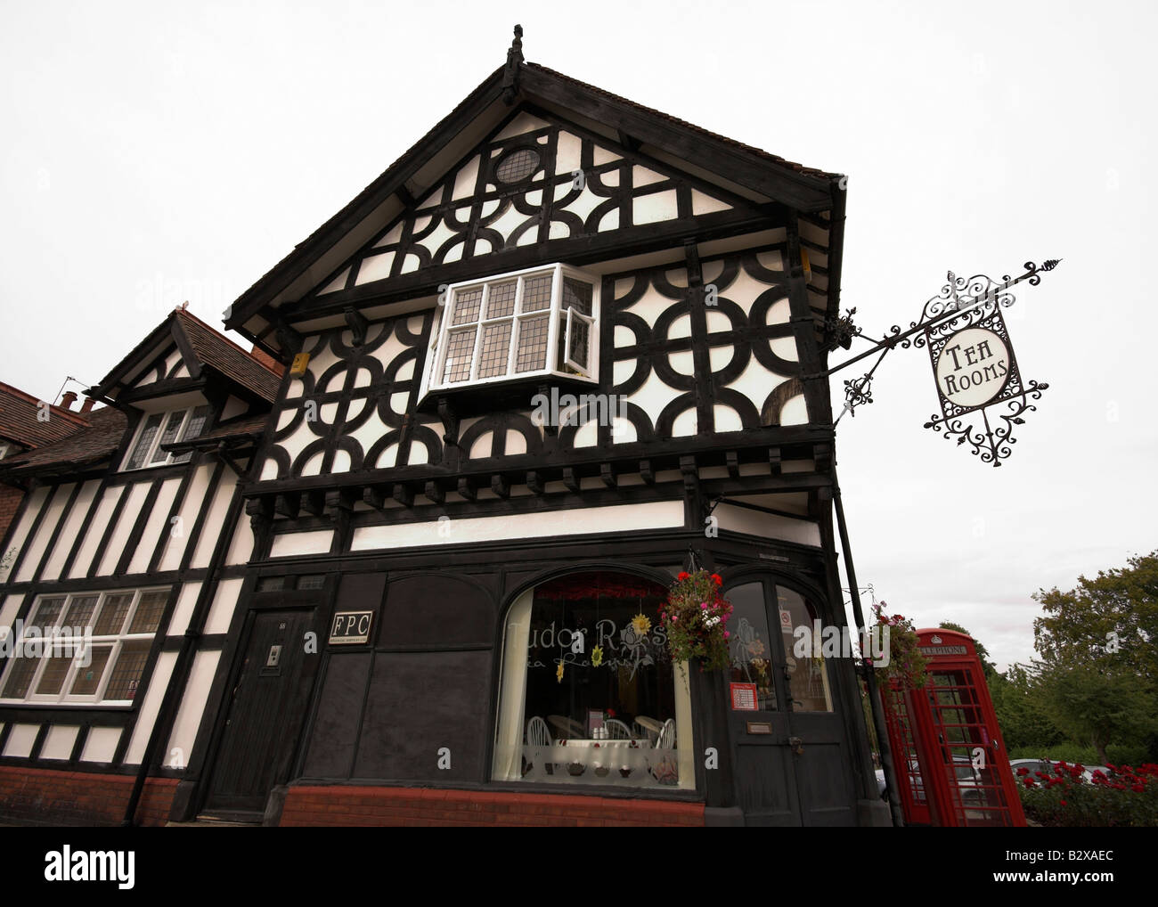 Port sunlight tea rooms hi-res stock photography and images - Alamy
