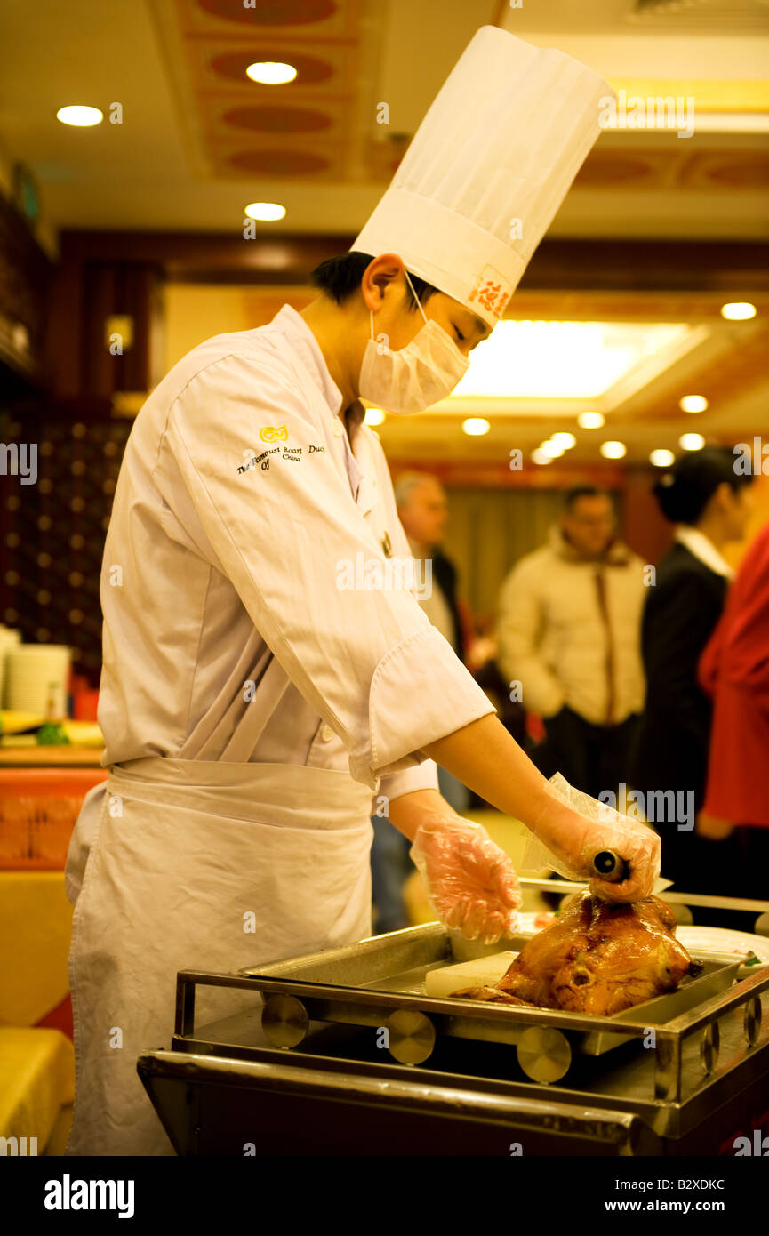 Peking duck to be served Stock Photo - Alamy