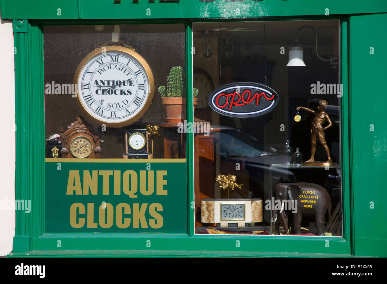 Antique clocks hires stock photography and images Alamy