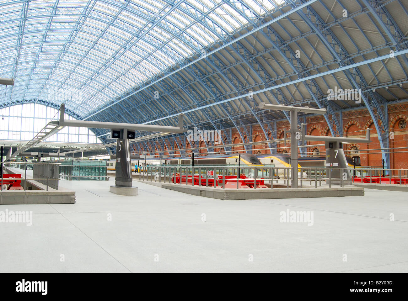 Eurostar platforms, St.Pancras International Station, Euston Road, Camden Borough, Greater London, England, United Kingdom Stock Photo