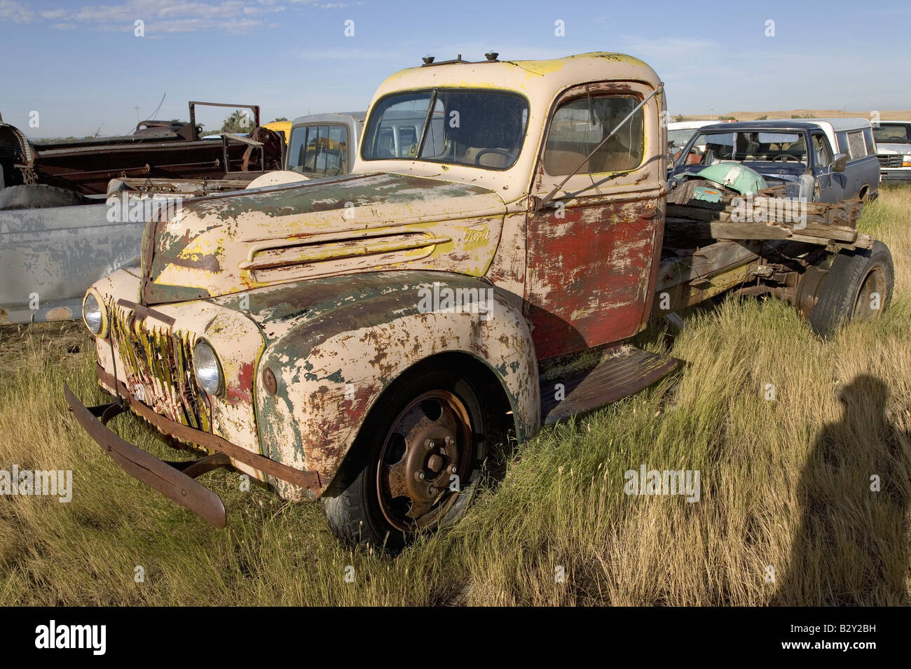 Junk truck in field near South Dakota and Nebraska border Stock Photo