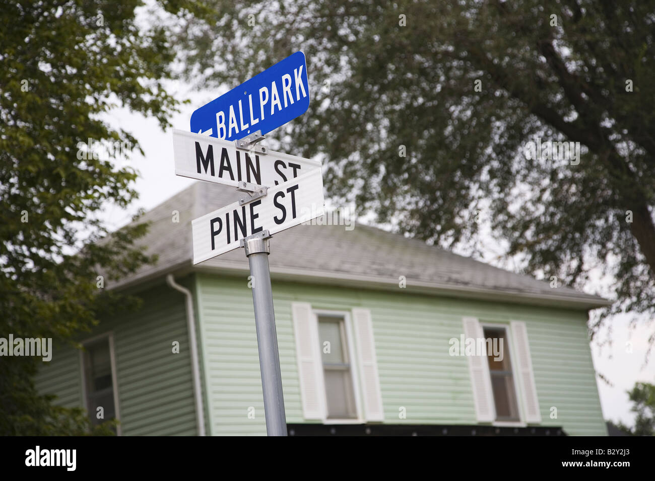 Intersection of "Main, Pine and Ballpark" streets, Rising City