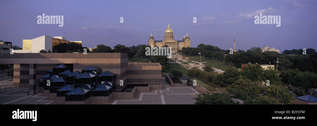 Panoramic view of Iowa State Capitol in Des Moines Iowa at dusk Stock Photo
