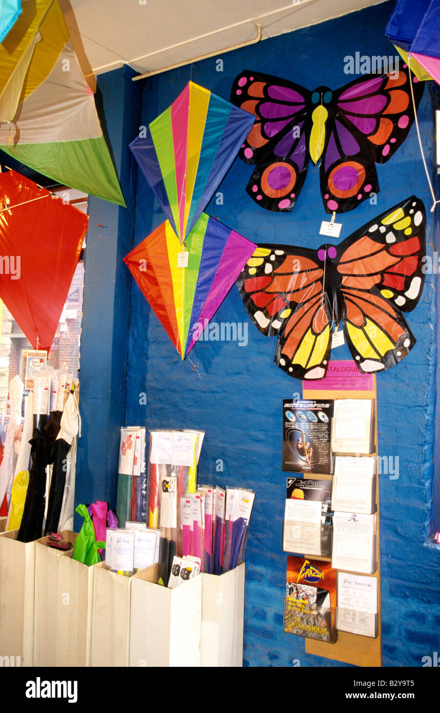 europe, united kingdom, london, the kite store Stock Photo Alamy
