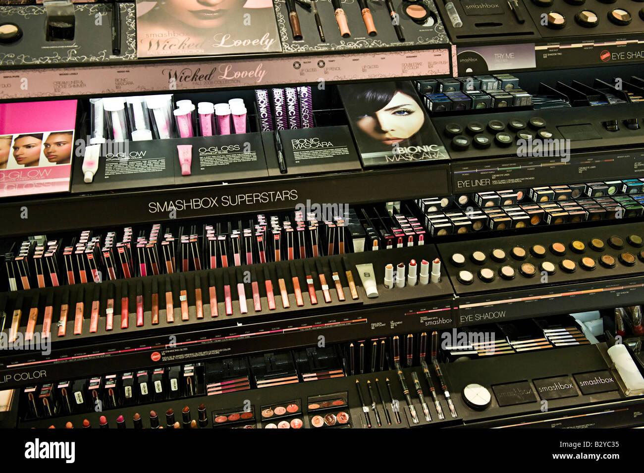 Cosmetics store hi-res stock photography and images - Alamy