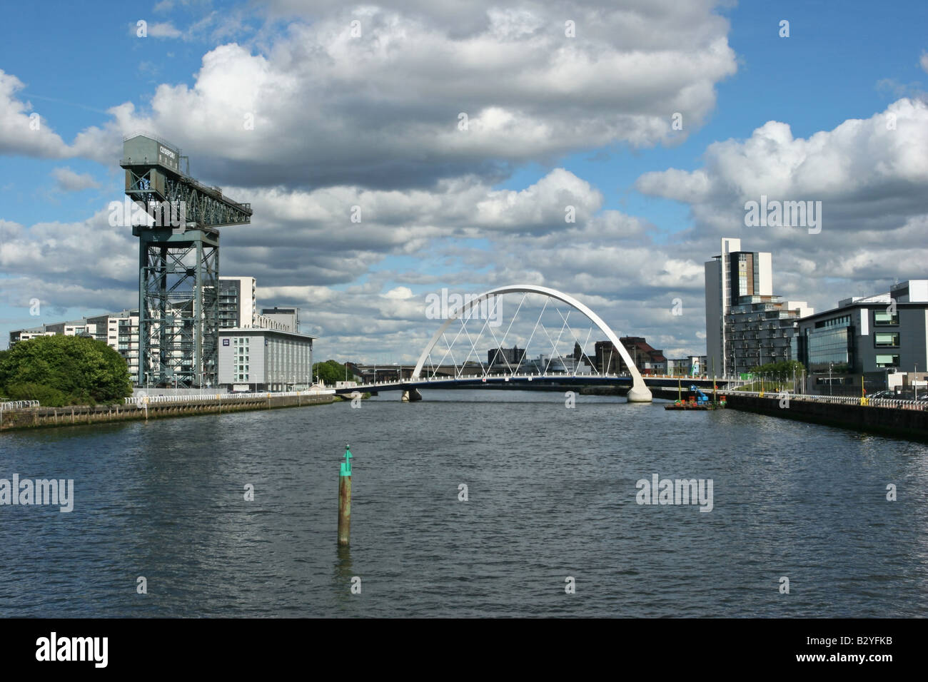 Looking up river to the Finneston Crane The Glasgow Arc Stock Photo