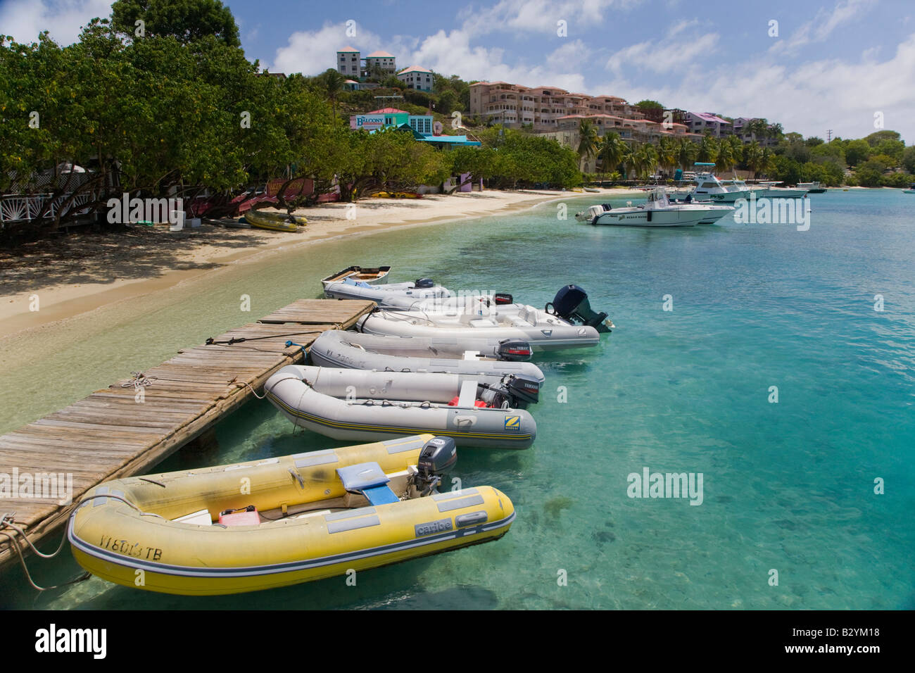 Dinghy rubber inflatable hires stock photography and images Alamy