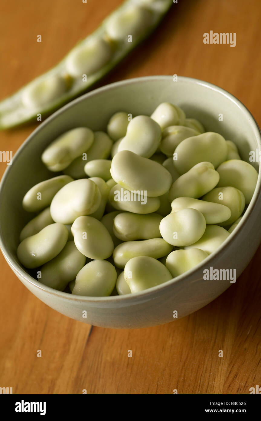 Raw fava beans hi-res stock photography and images - Alamy