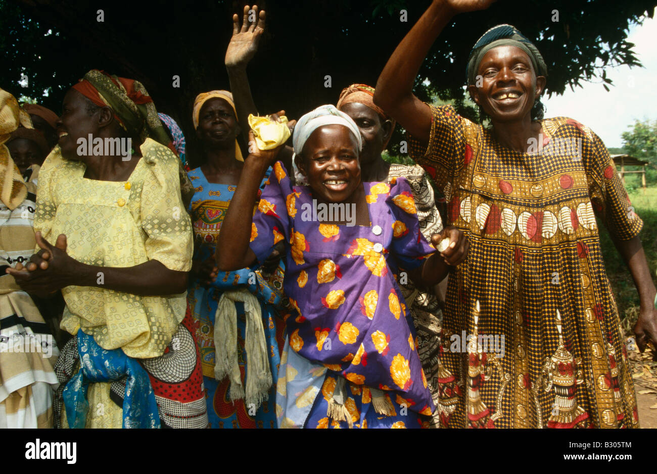 A group of women in rural Uganda Stock Photo - Alamy