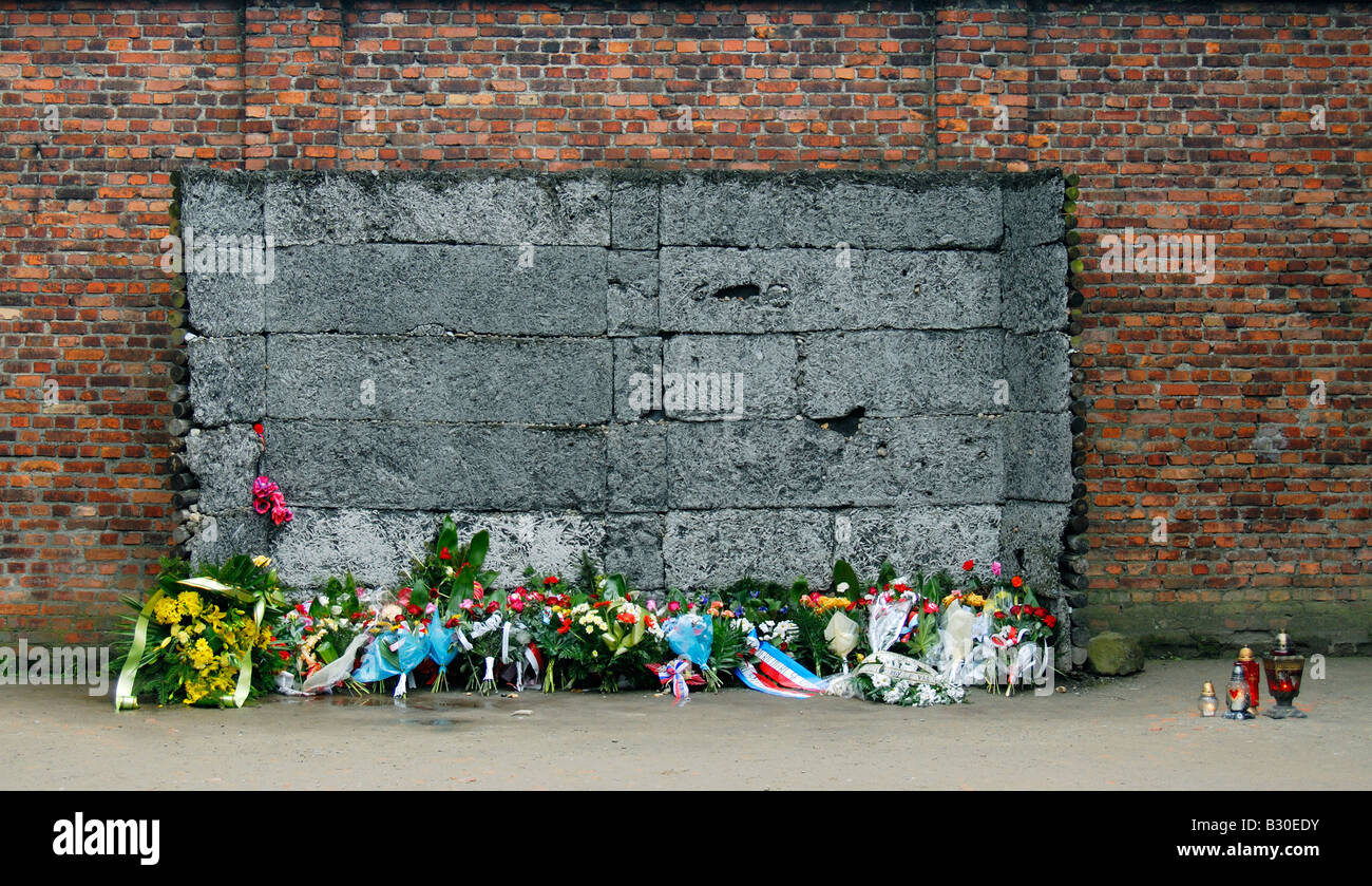 Death Wall at Auschwitz-Birkenau State Museum (Death Camp Memorial) in Oswiecim, Poland Stock Photo