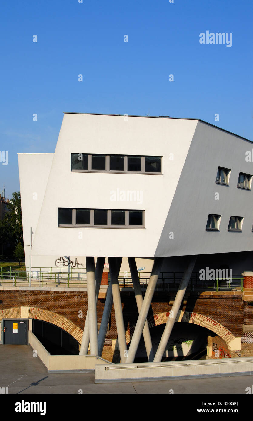 Spittelauer Lände Arcade Housing by Architect Zaha Hadid Vienna Austria