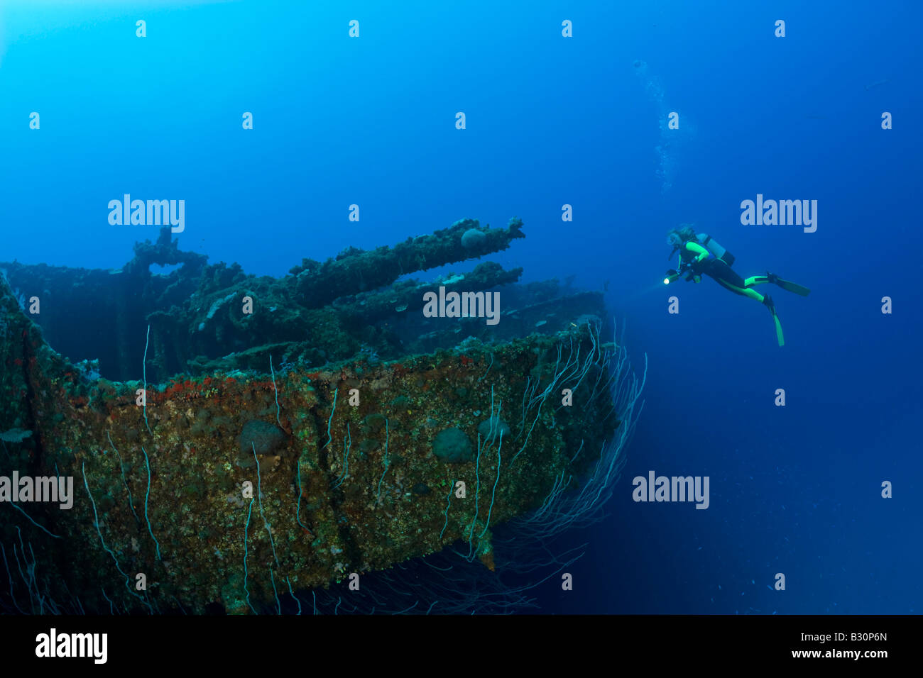 MK 2 Quad Guns on Starboard Side of USS Saratoga Marshall Islands Bikini Atoll Micronesia Pacific Ocean Stock Photo