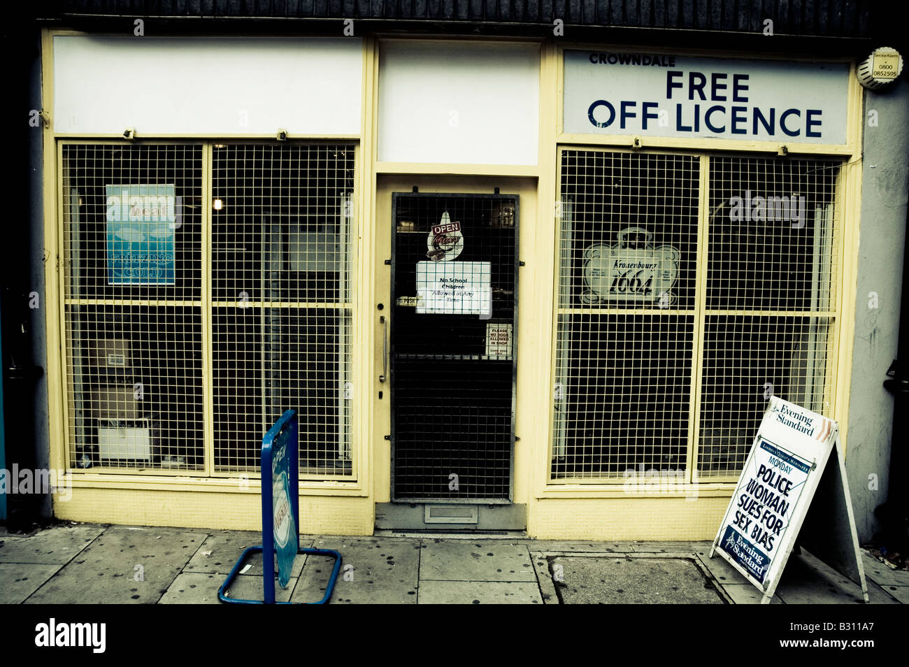Off license in Somerstown, London Stock Photo Alamy