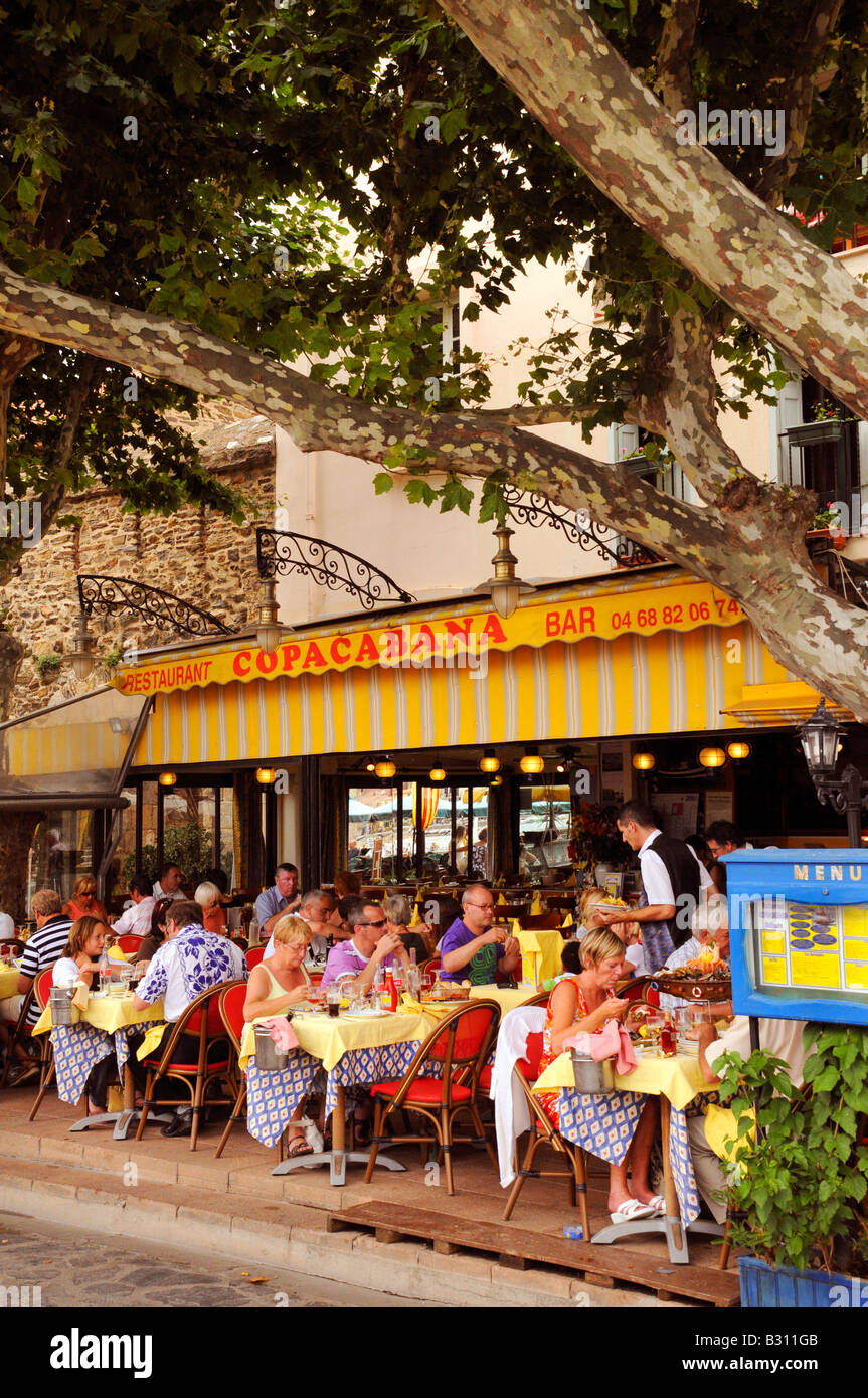 BEACH CAFE IN COLLIOURE,FRANCE Stock Photo