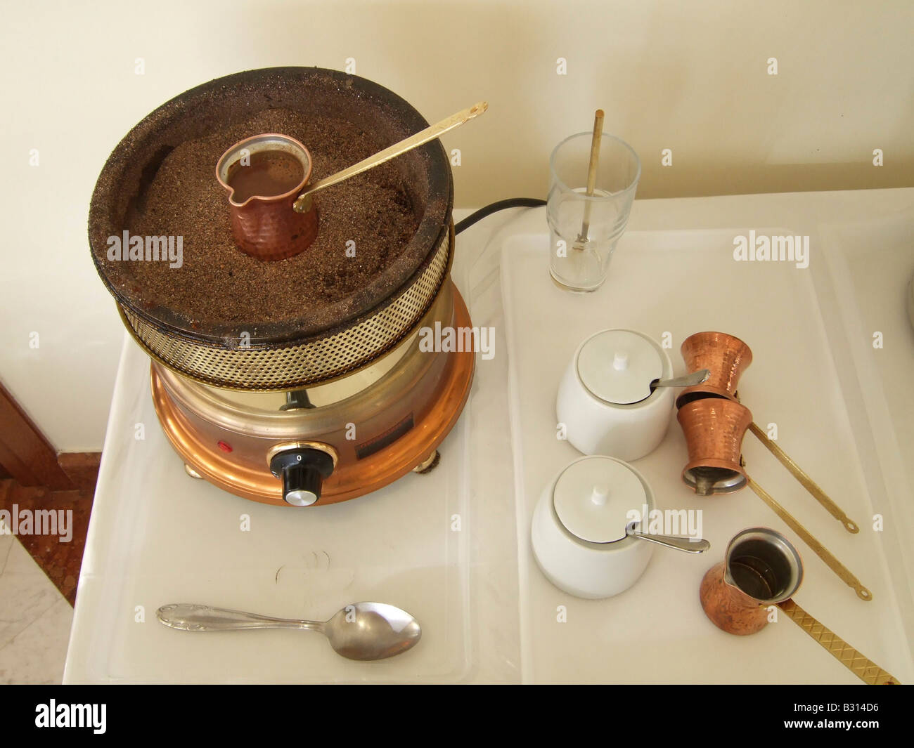 Coffee electricity hires stock photography and images Alamy