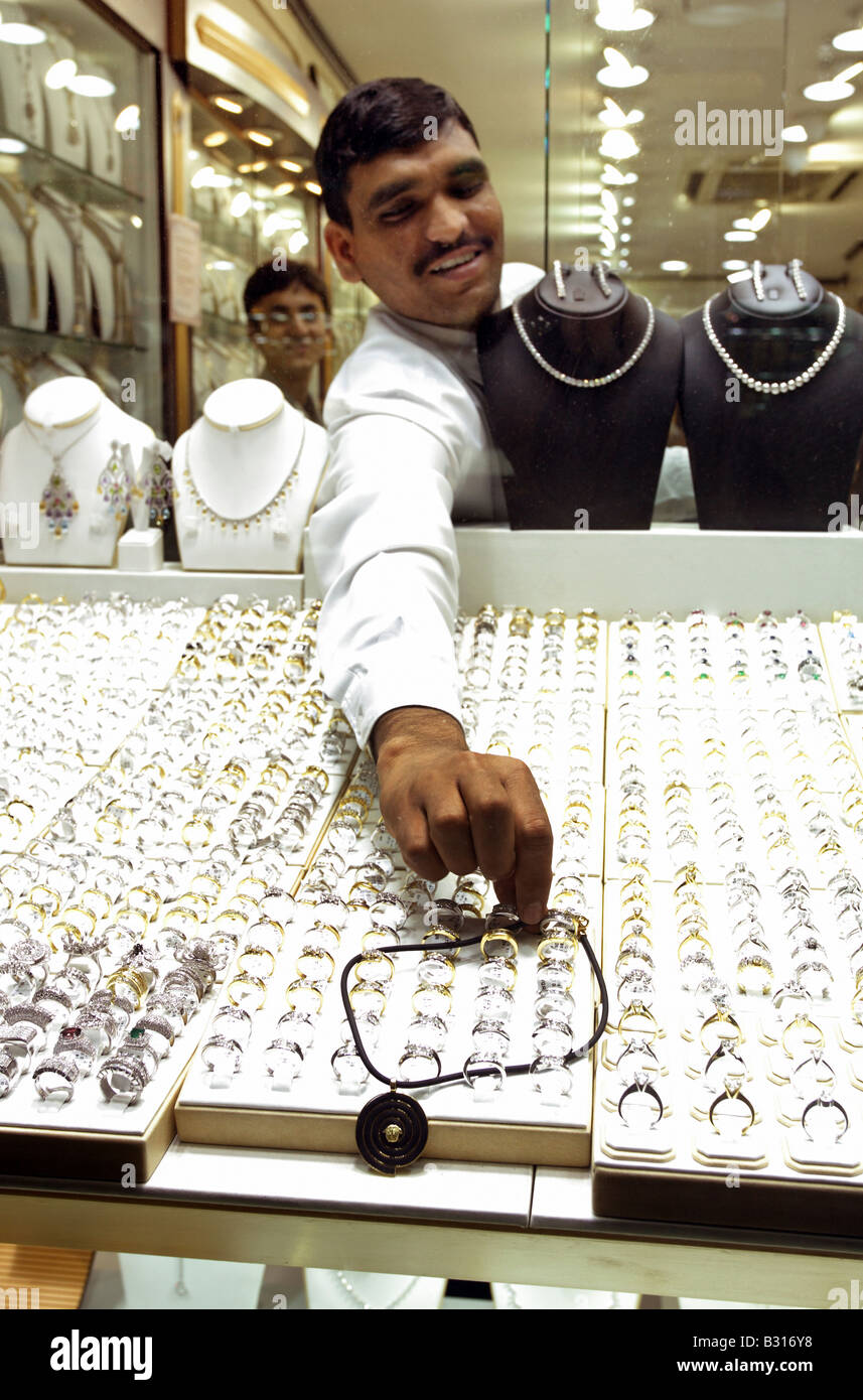 A jewellery store in Dubai, United Arab Emirates Stock Photo Alamy