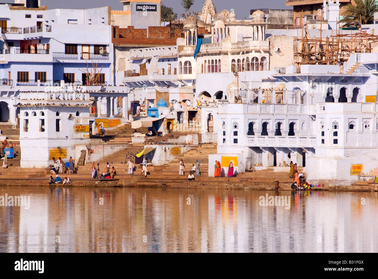 Lake pushkar hi-res stock photography and images - Alamy