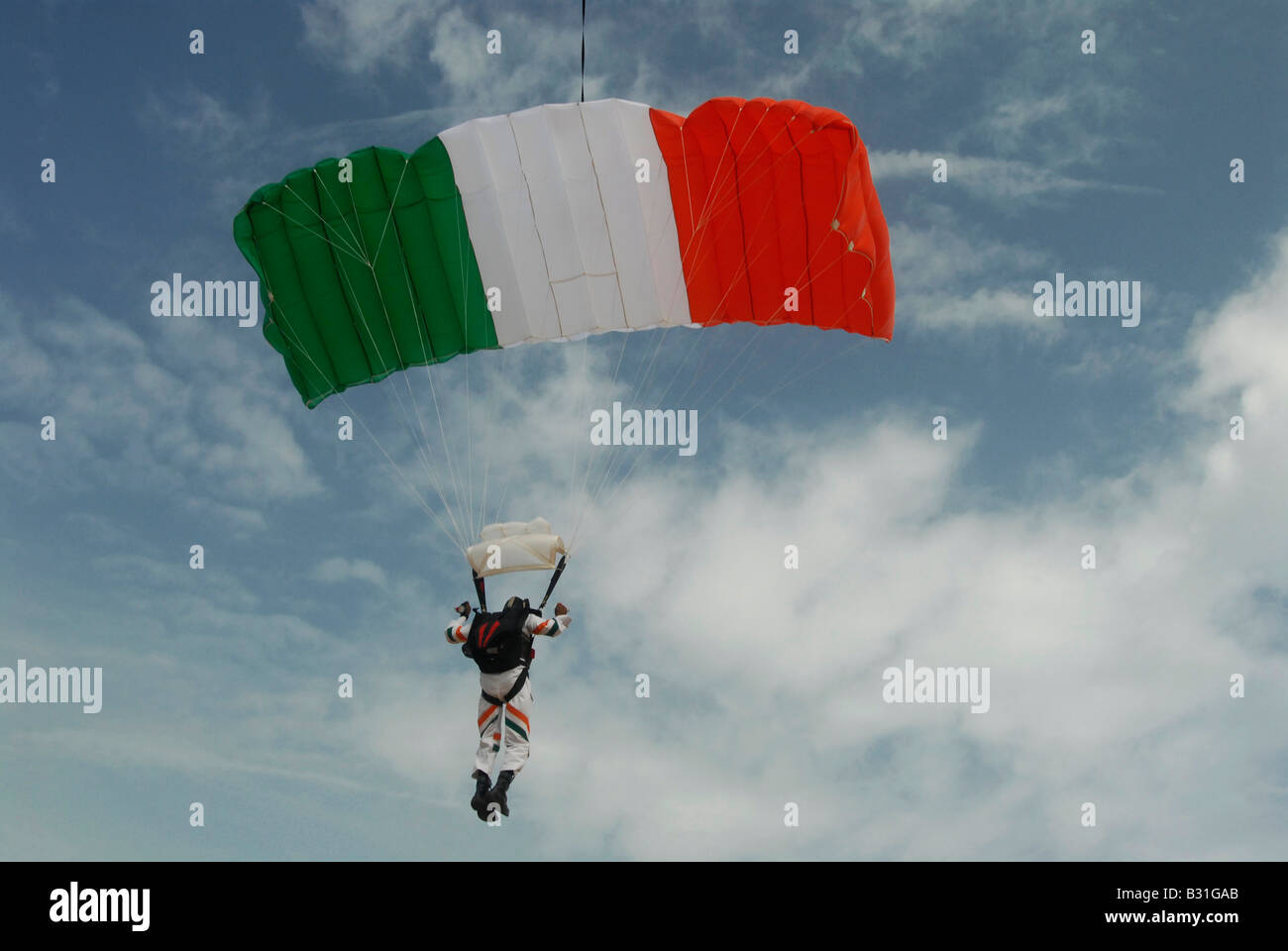 An airborne indian paratrooper Stock Photo Alamy