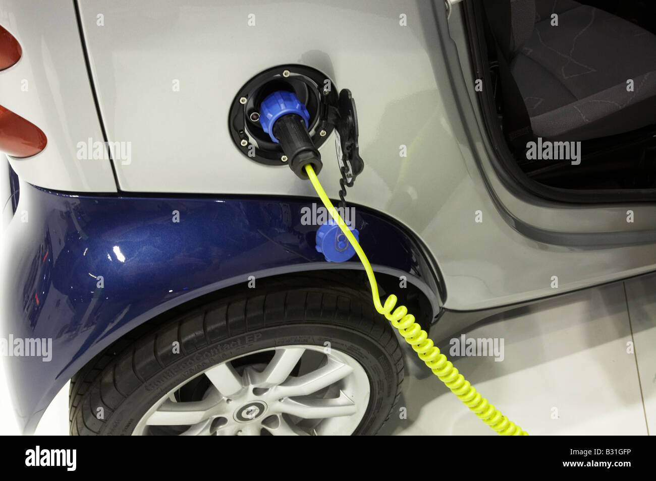 SMART Electric Juice Point at British International Motor Show at Excel centre in Docklands London England UK clean green plug Stock Photo