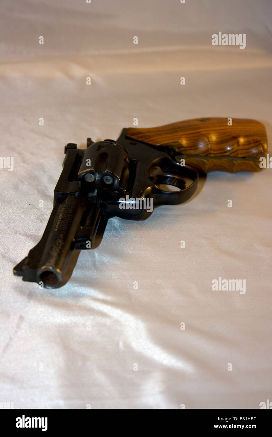 357 revolver hi-res stock photography and images - Alamy