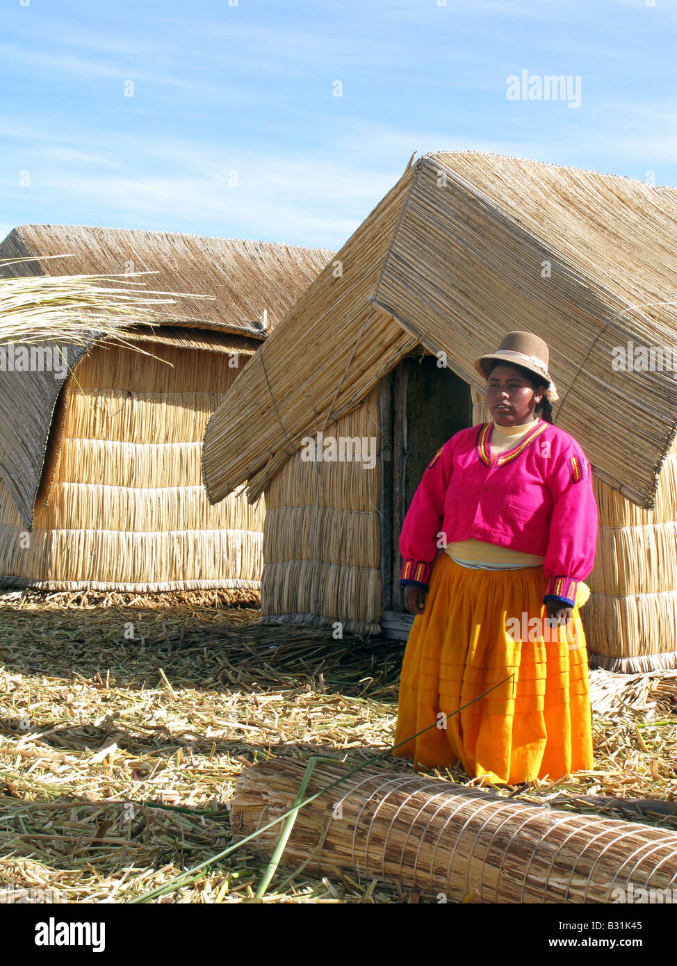 Traditional reed house on floating hi-res stock photography and images ...