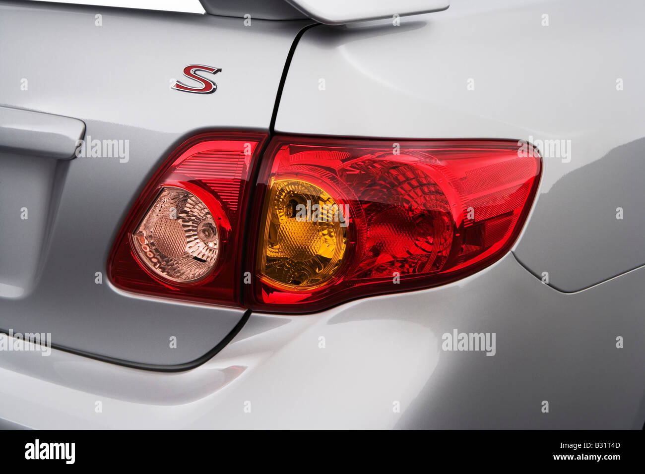 09 Toyota Corolla S In Silver Tail Light Stock Photo Alamy
