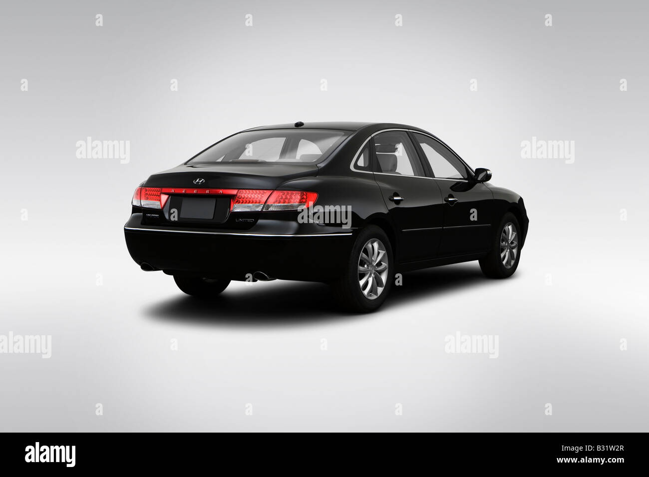 2008 Hyundai Azera Limited in Black Rear angle view Stock Photo Alamy