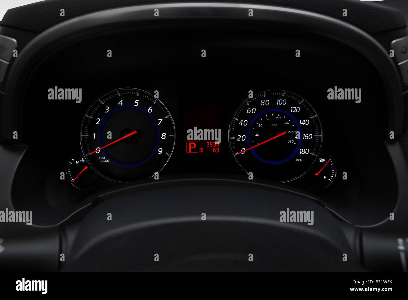 2009 Infiniti FX FX50 Sport in Orange - Speedometer/tachometer Stock Photo