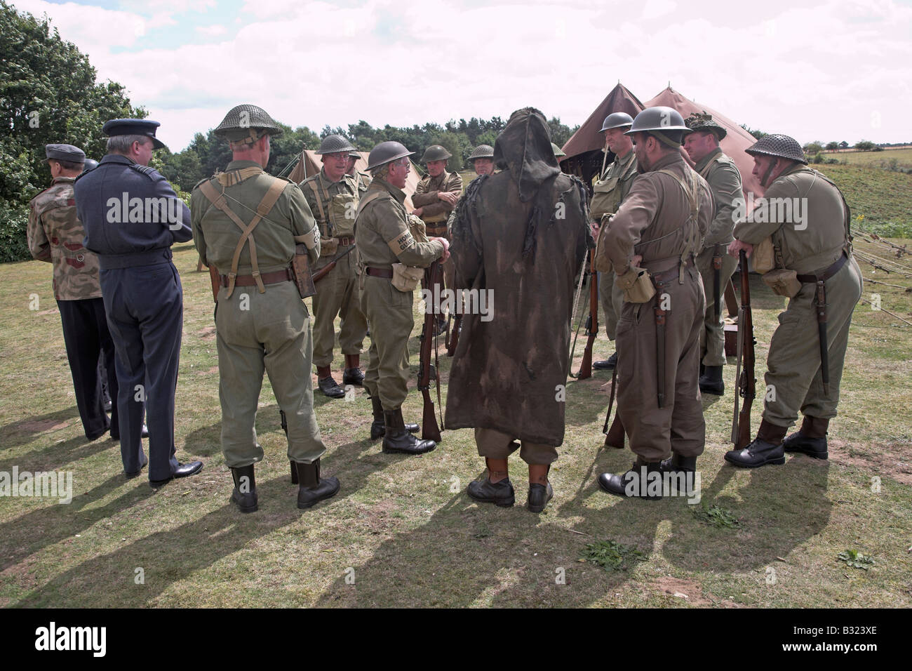 1940s dads army home guard hi-res stock photography and images - Alamy