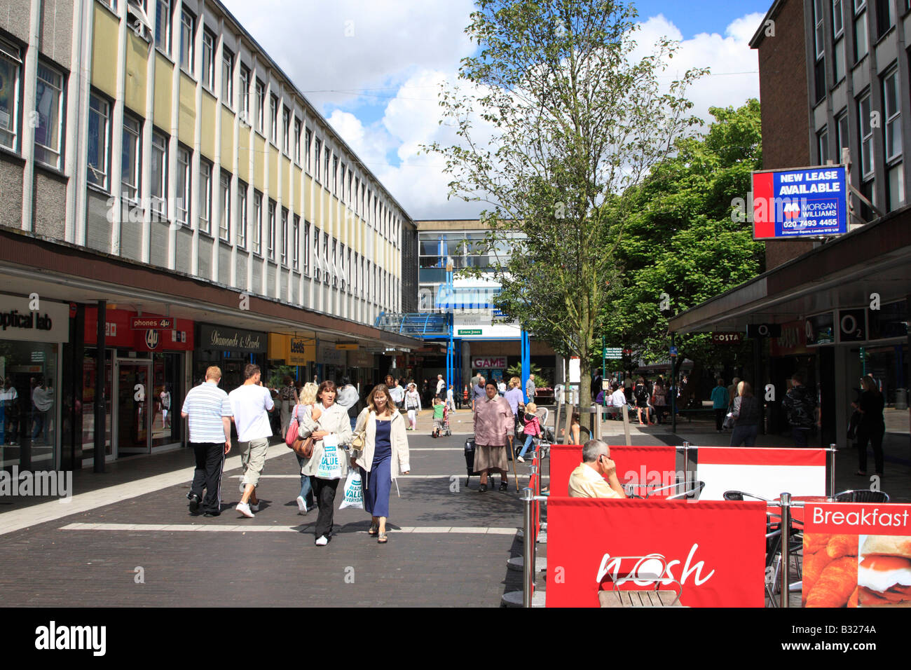 stevenage town centre shopping hertfordshire england uk gb Stock Photo