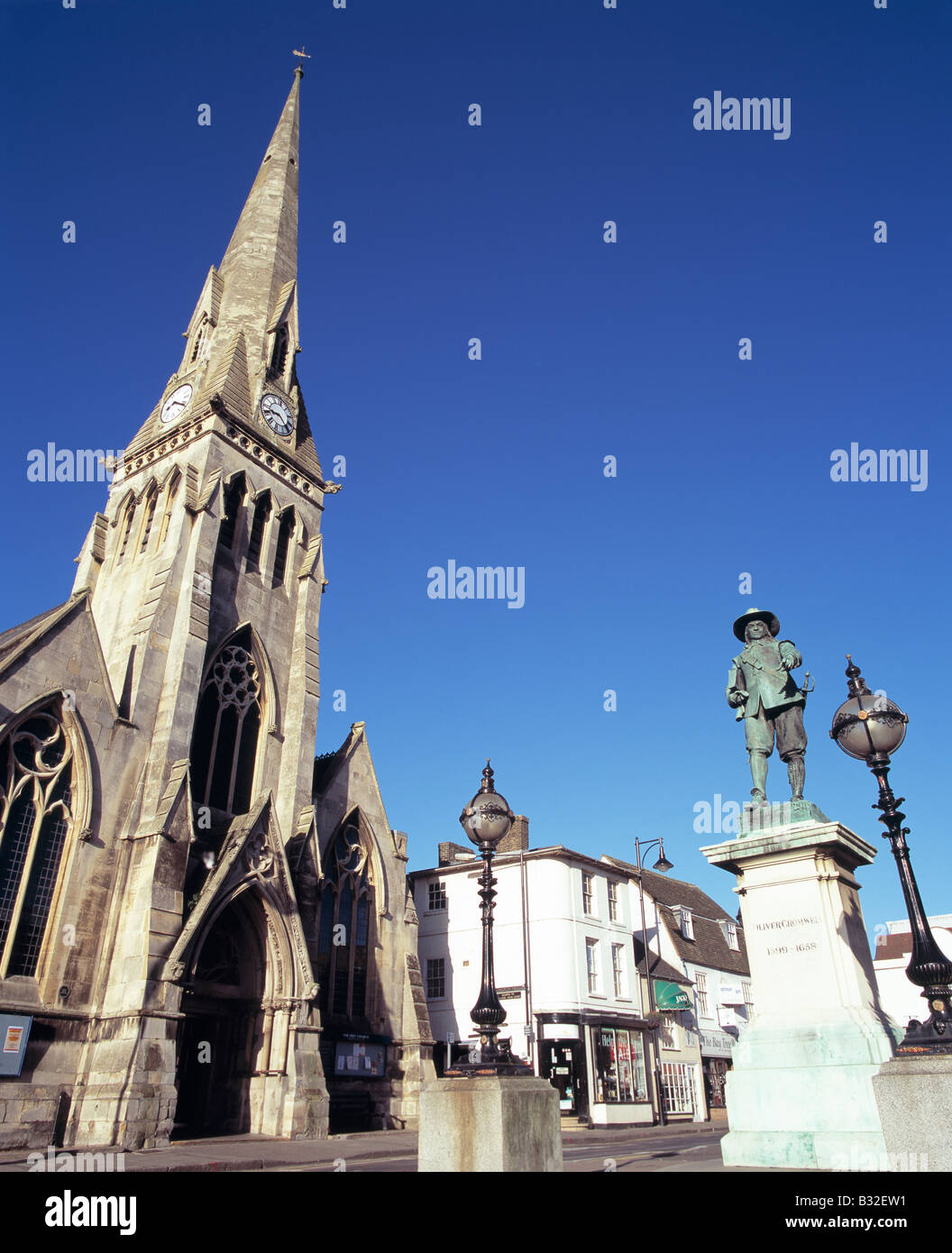St Ives town centre and Free church plus Oliver Cromwell statue. Stock Photo