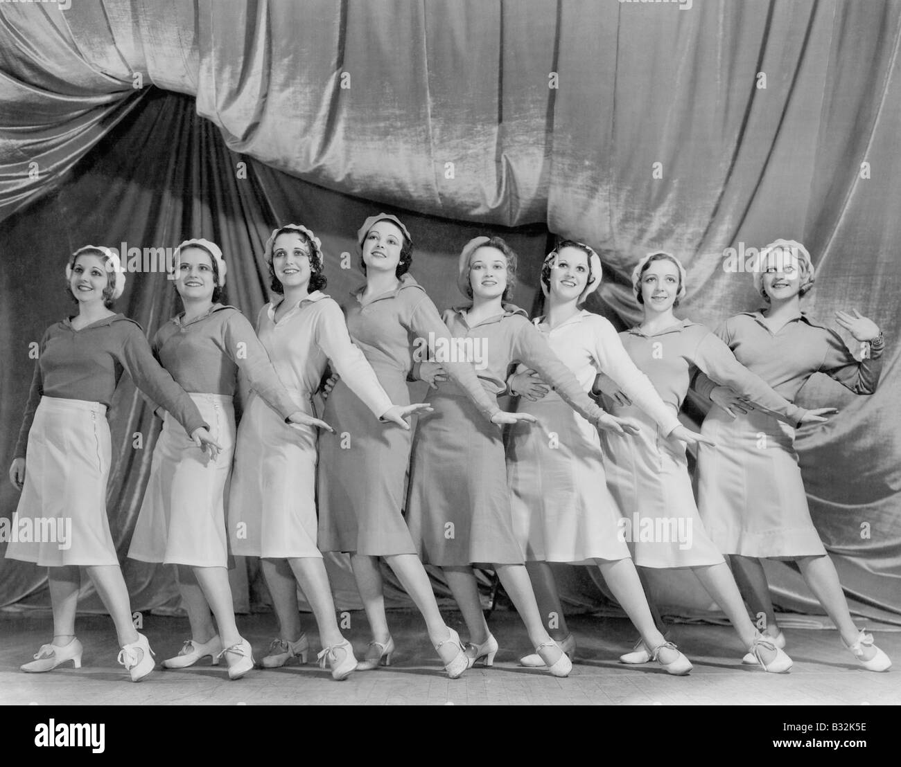 Dancers stage Black and White Stock Photos & Images - Alamy
