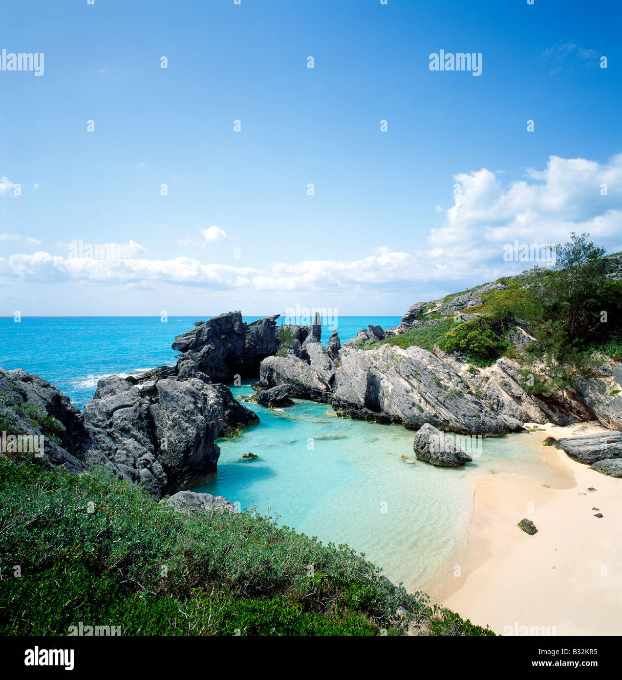PORT ROYAL COVE NEAR HORSESHOE BAY, SOUTH SHORE BEACH , BERMUDA Stock