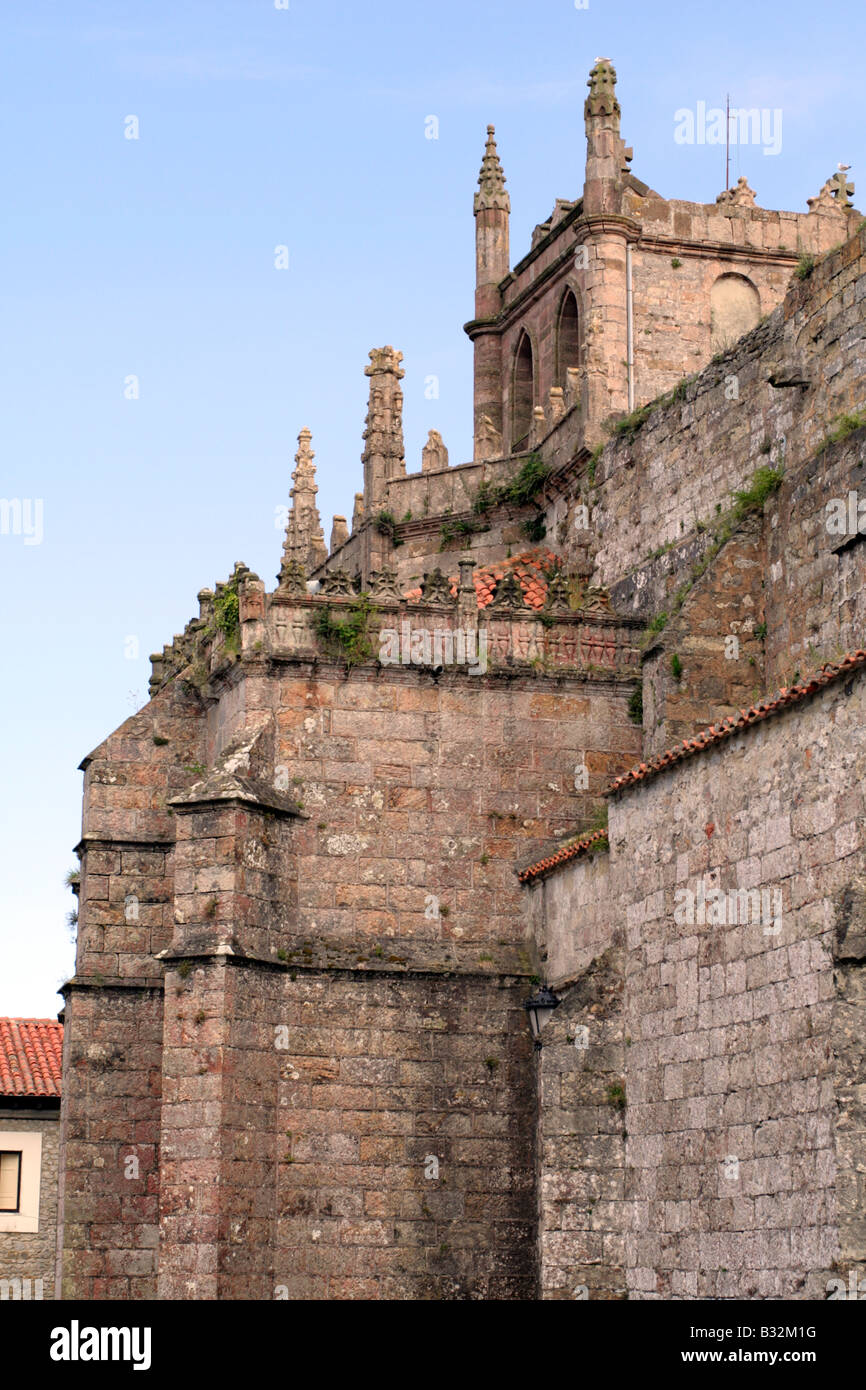 La Iglesia de Santa María de Los Angeles San Vicente de la Barquera Cantabria España Stock Photo