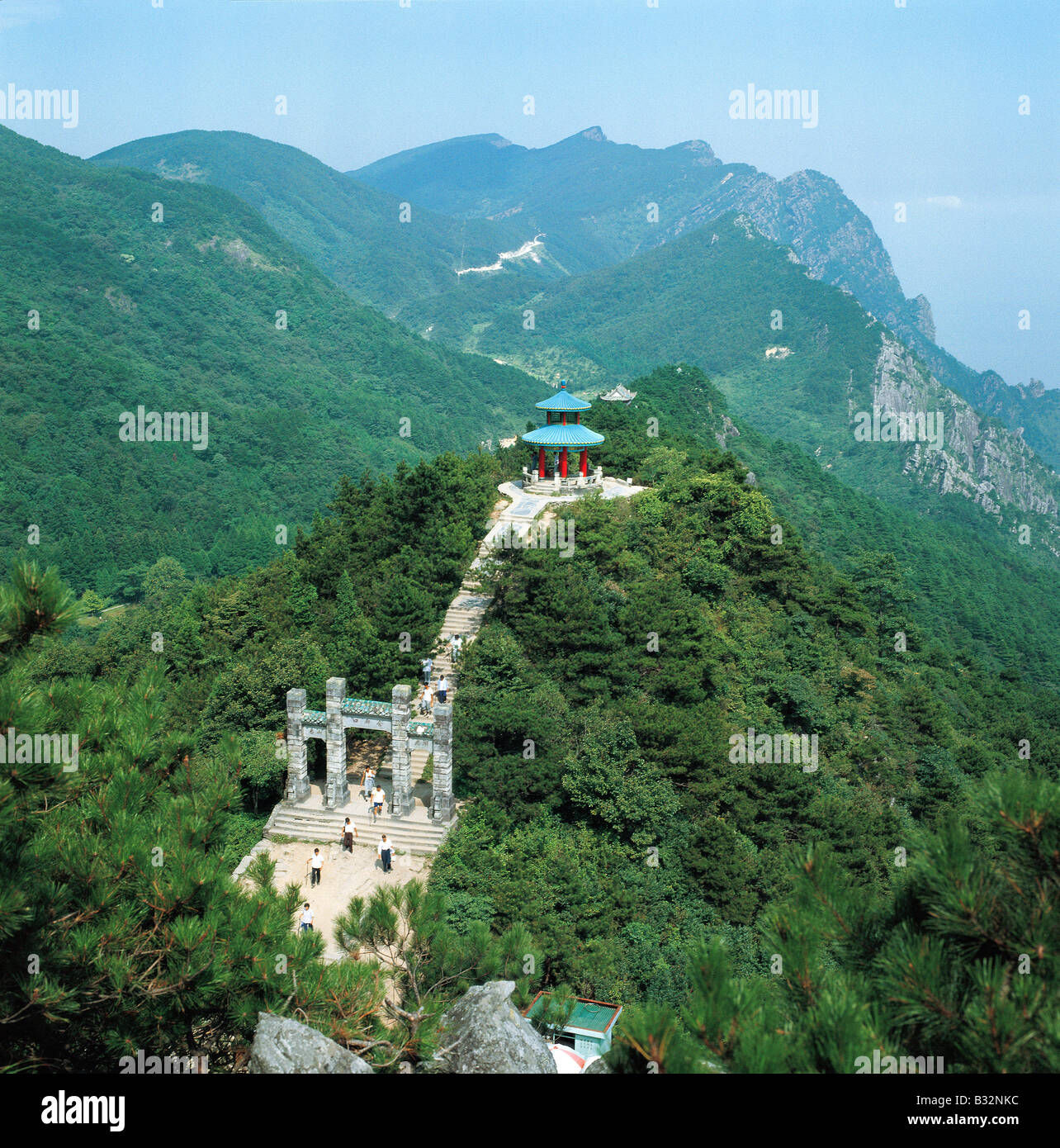 Тайань. Национальный парк Лушань Китай. Гора Тайшань Китай. Гора Тайшань (провинция Шаньдун). Горы Лушань Китай.