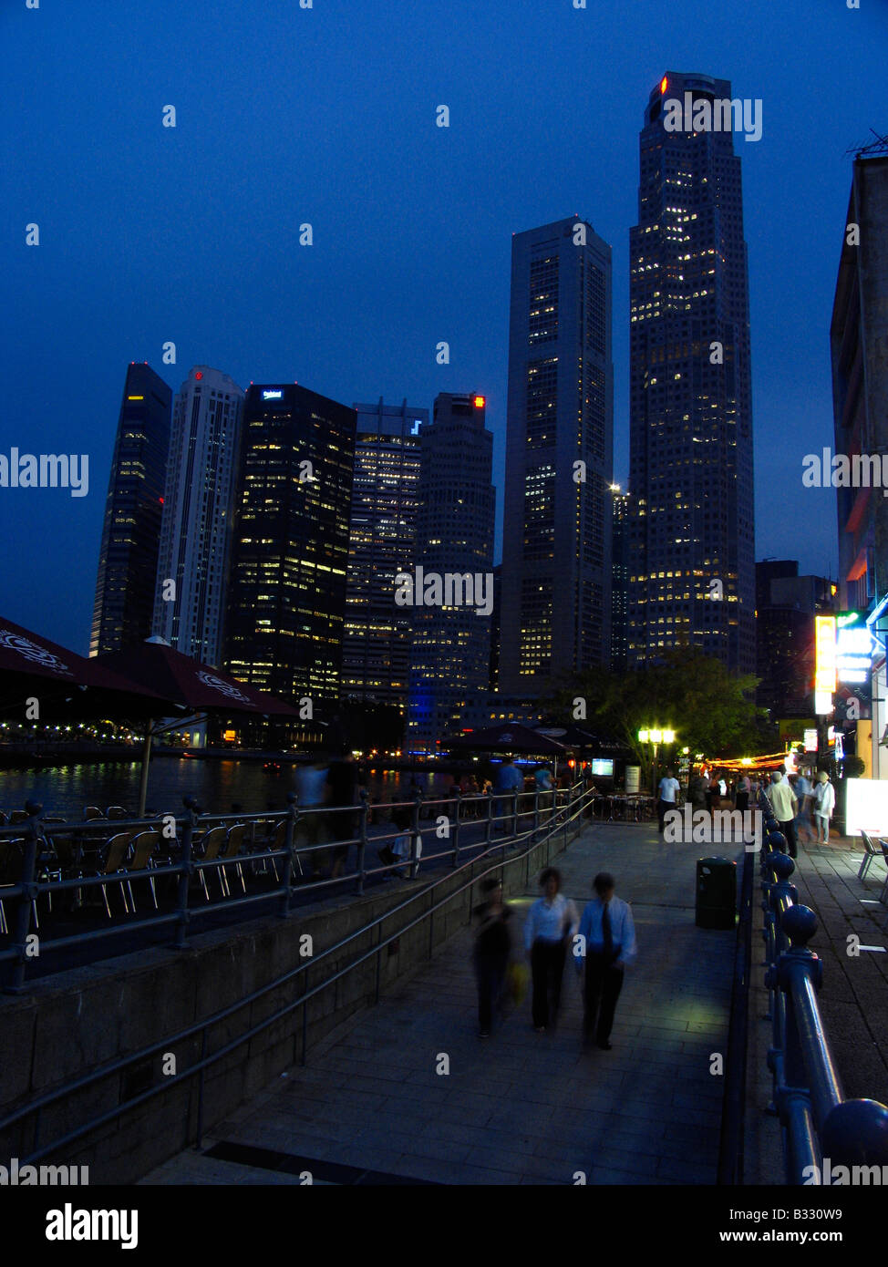 Nightlife at the Riverside, Singapore Stock Photo Alamy