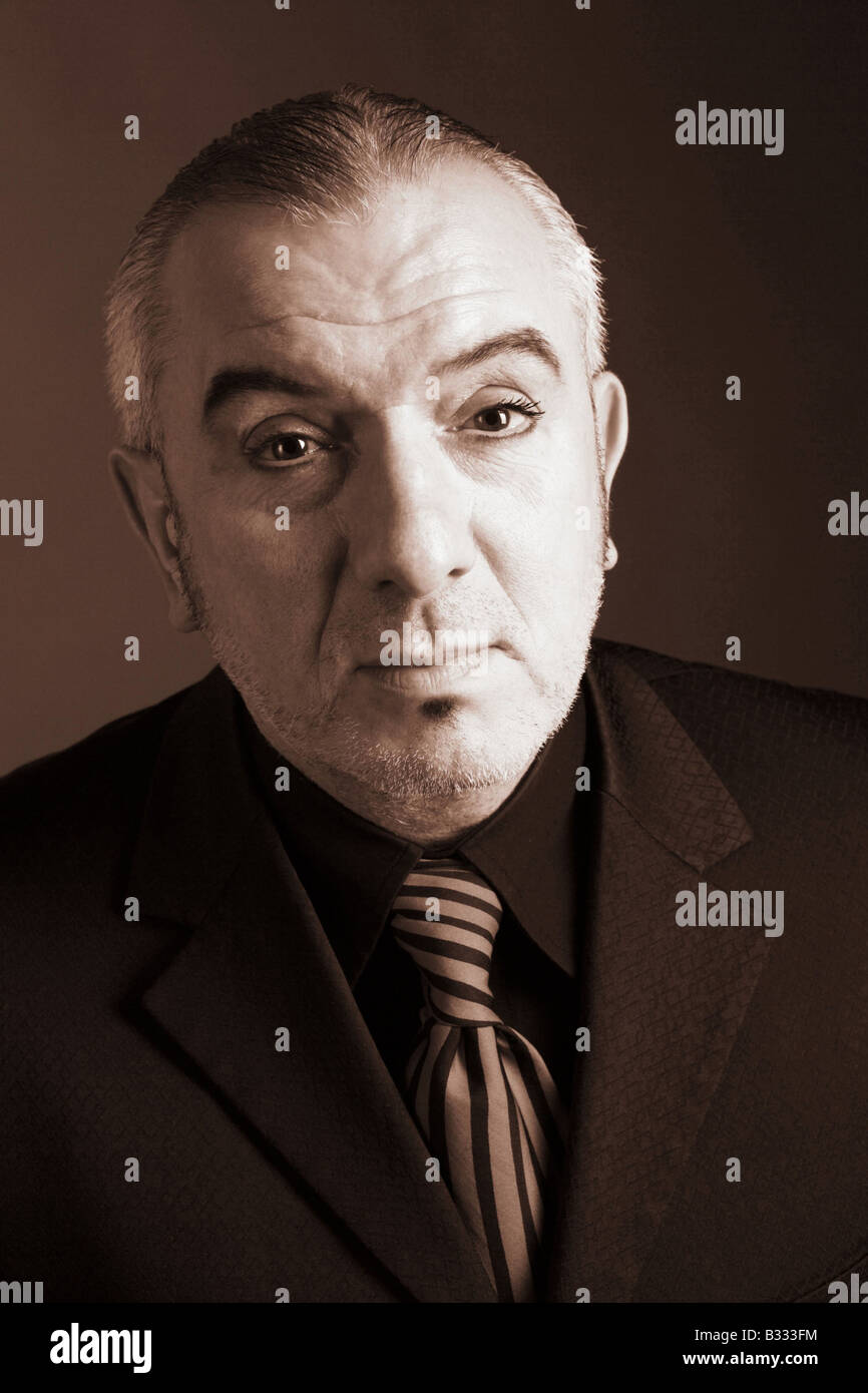 Elderly man dressed in a suit hi-res stock photography and images - Alamy