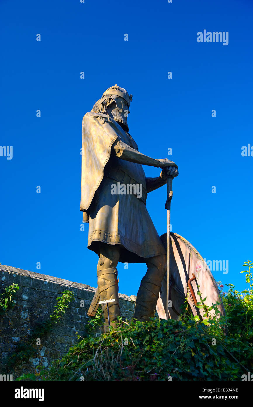 King Alfred Statue, Shaftesbury Abbey, Shaftesbury, Dorset, England, UK Stock Photo