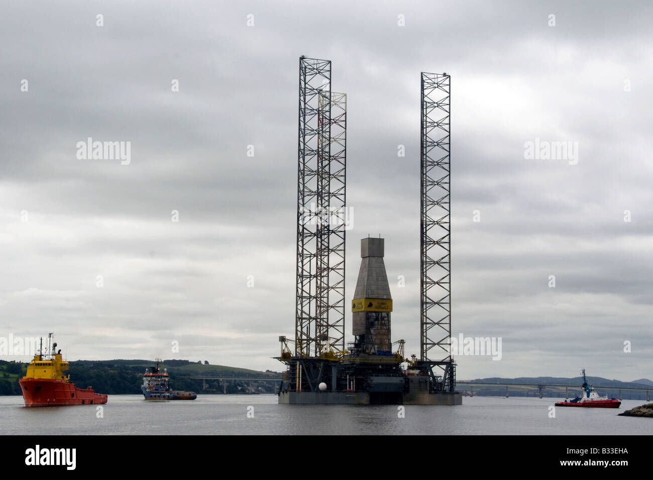 The Rowan Gorilla V oil rig docking for maintenance work at Prince ...