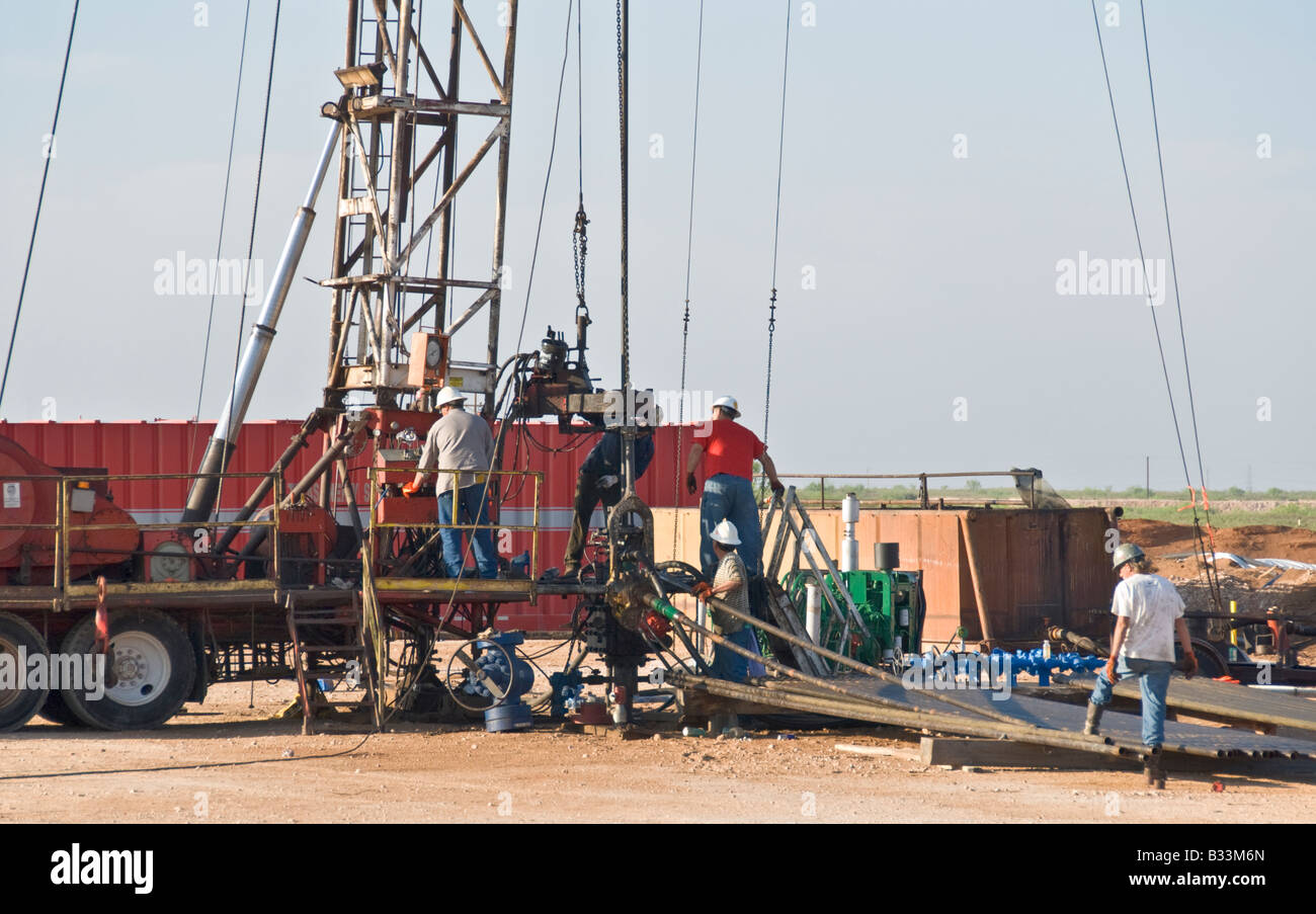 Texas Permian Basin Modern Oil Drilling Rig South Of Midland Crew ...