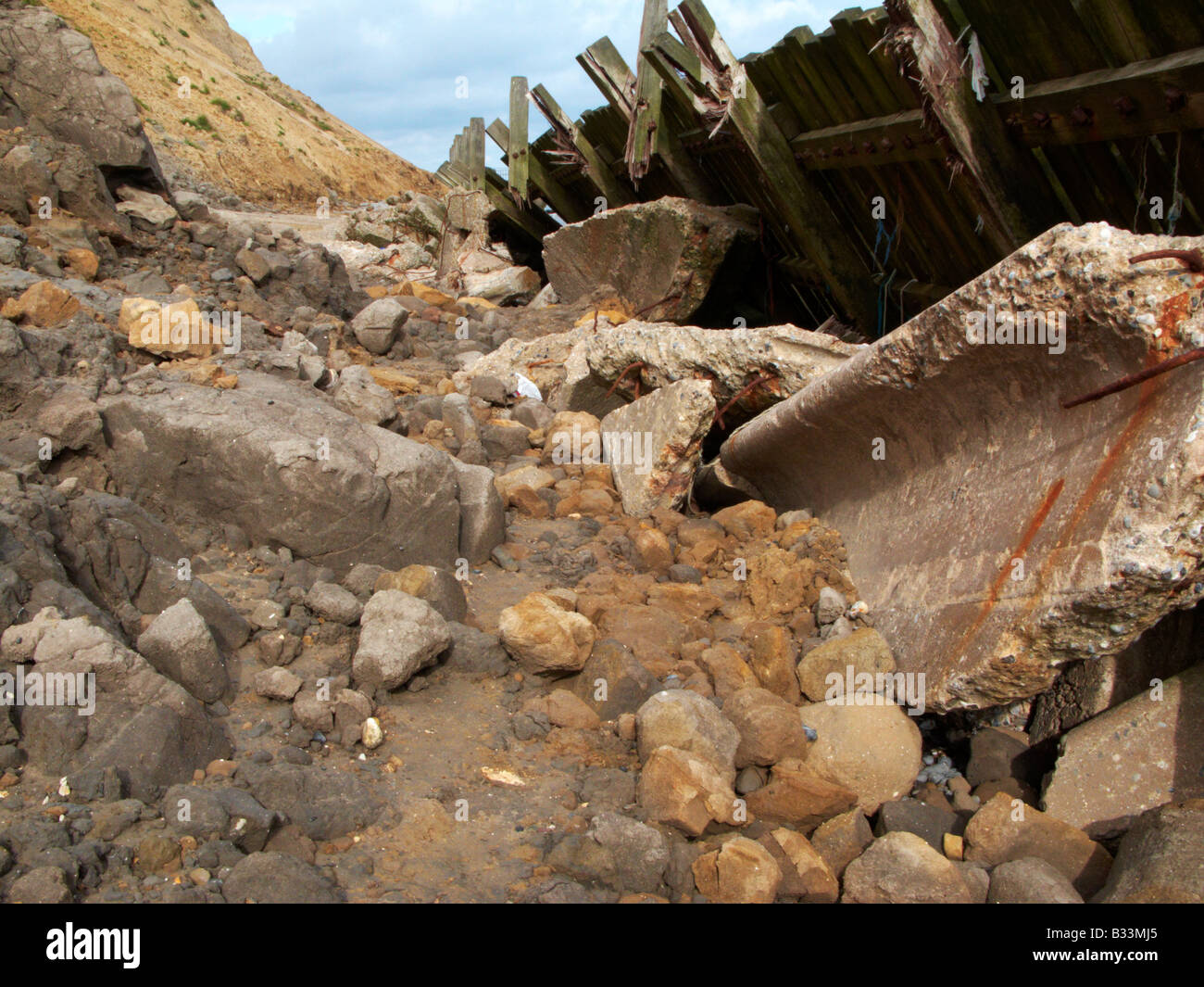 Cliff erosion between on sea hi-res stock photography and images - Alamy