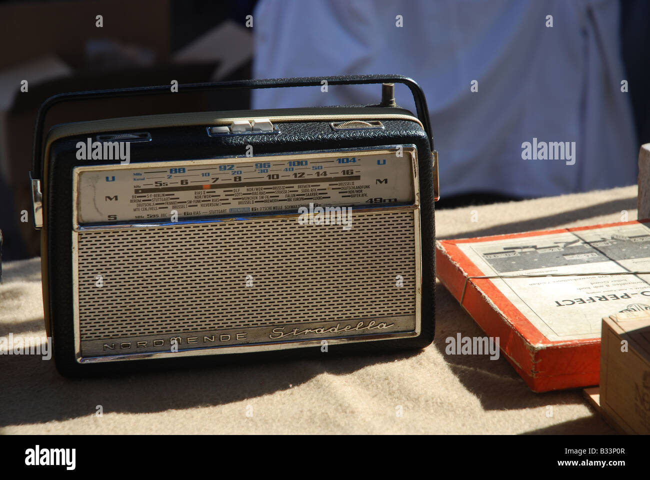 Classic transistor radio hi-res stock photography and images - Alamy