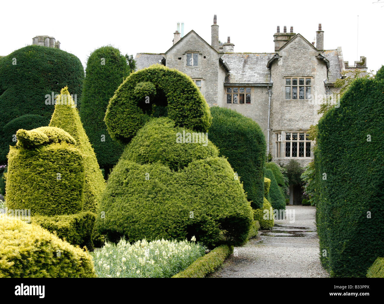 Levens hall cumbria topiary garden hi-res stock photography and images