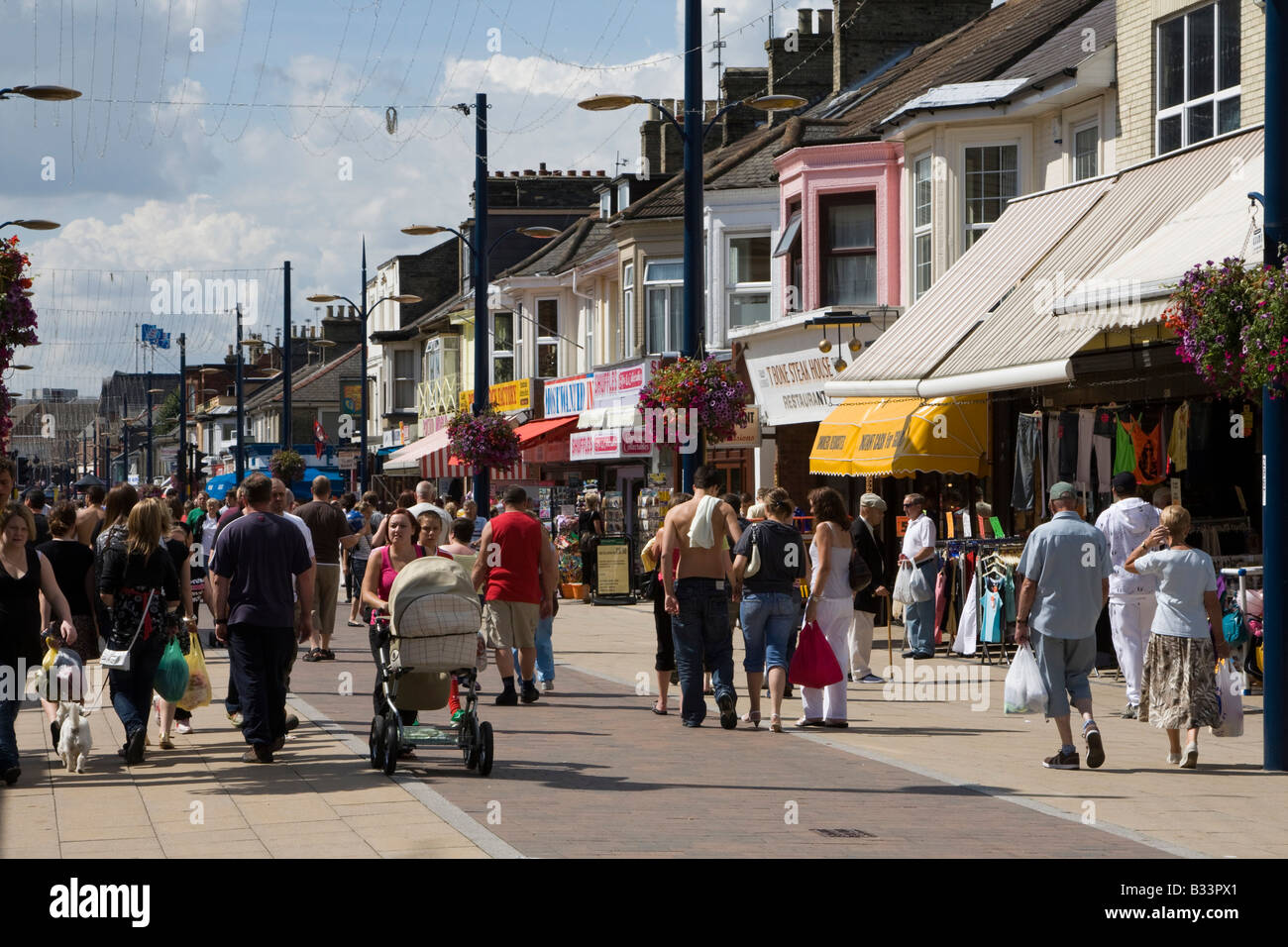 great yarmouth town centre high street shop summer east anglia norfolk