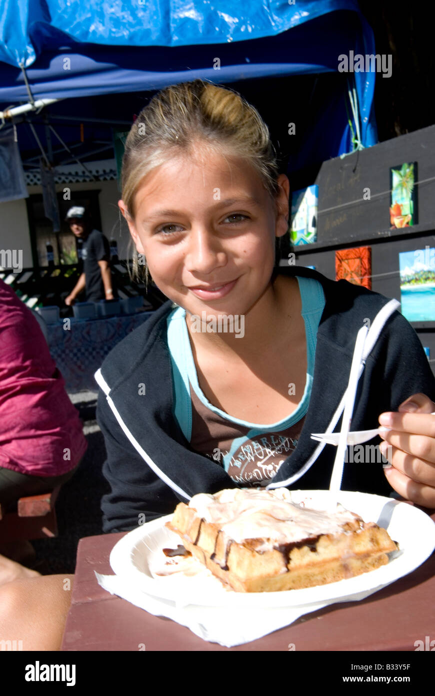 Teenager cake market hi-res stock photography and images - Alamy