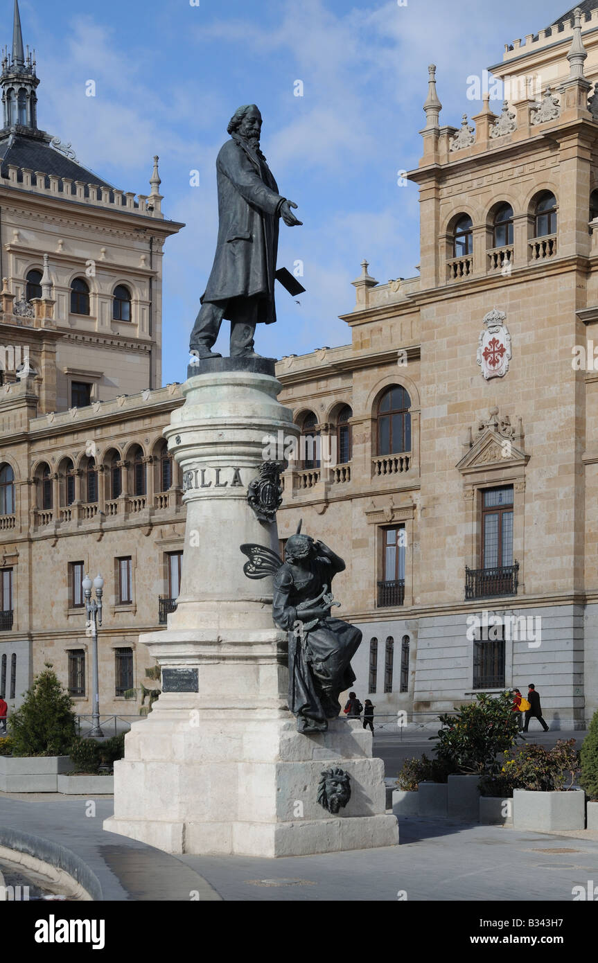 Statue of José Zorrilla in Plaza Zorrilla Valladolid Spain Stock Photo