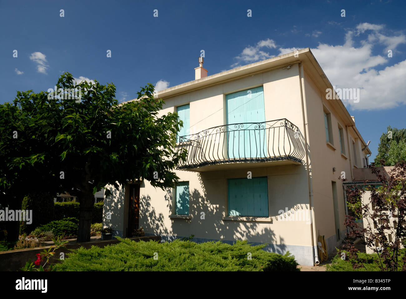 House in southern France Stock Photo Alamy
