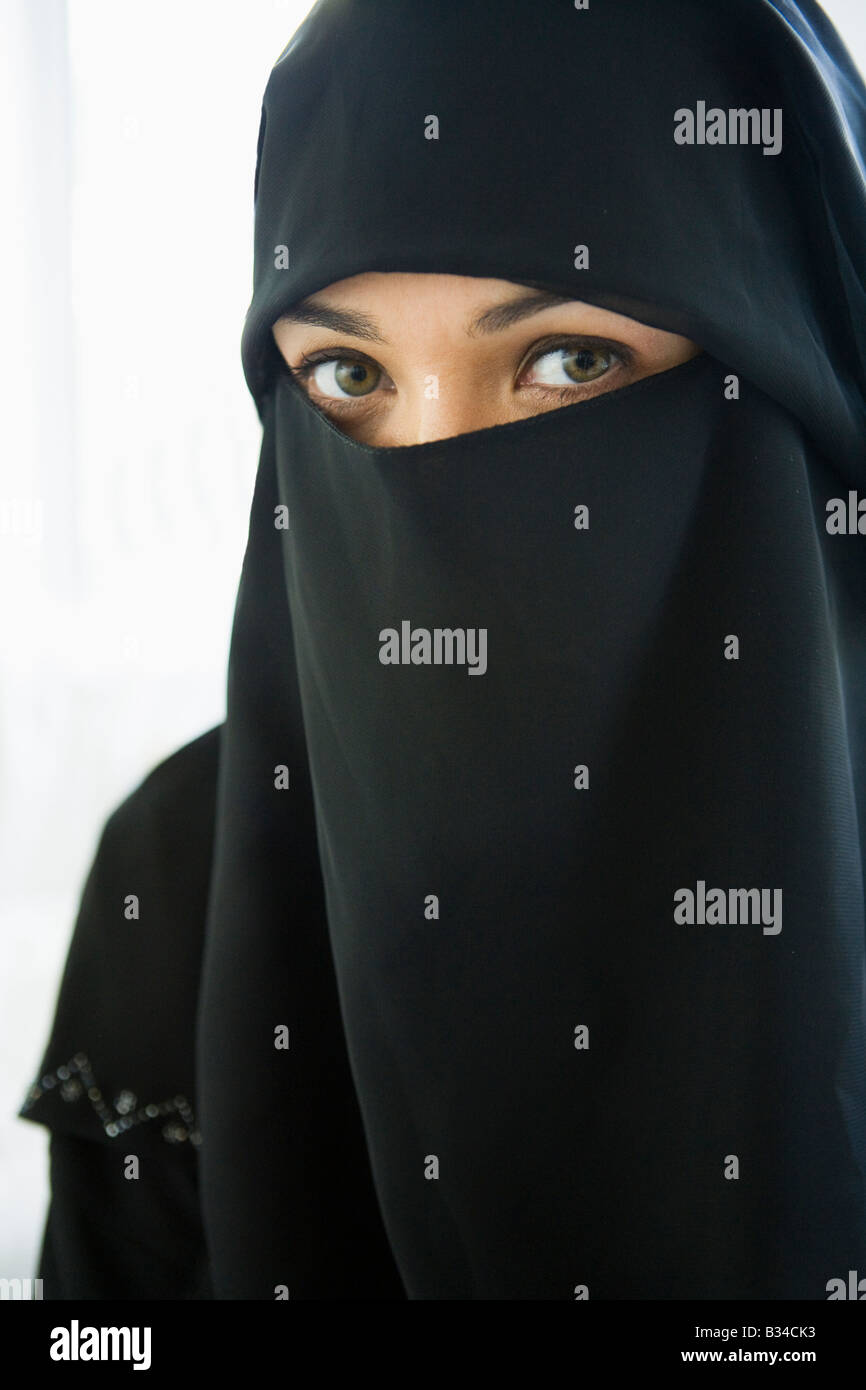 Woman wearing black veil hi-res stock photography and images - Alamy