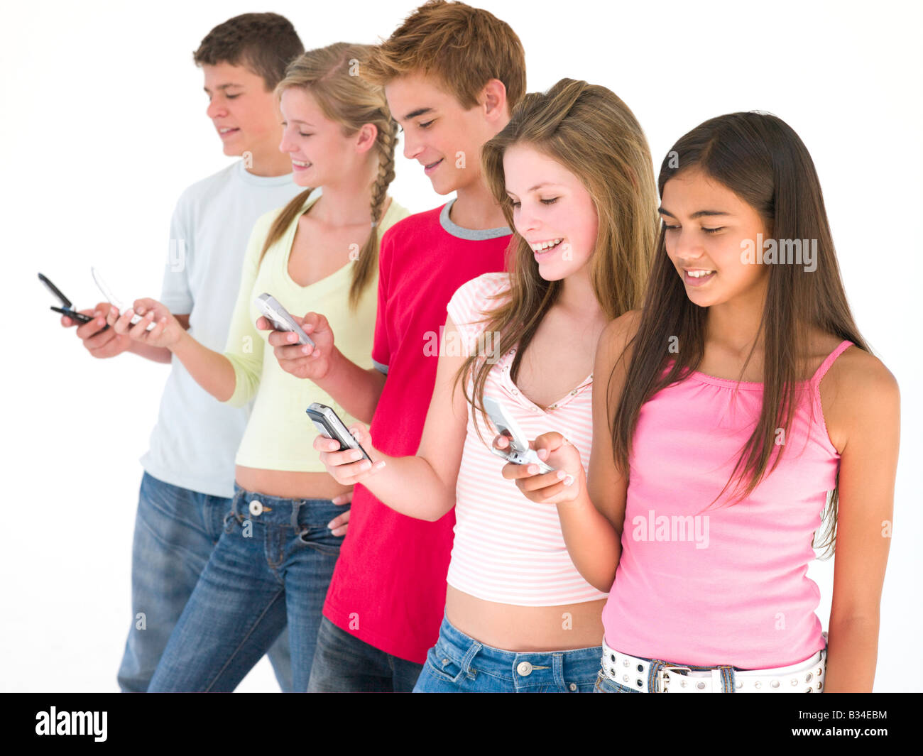 Teens hanging out cell phones hires stock photography and images Alamy